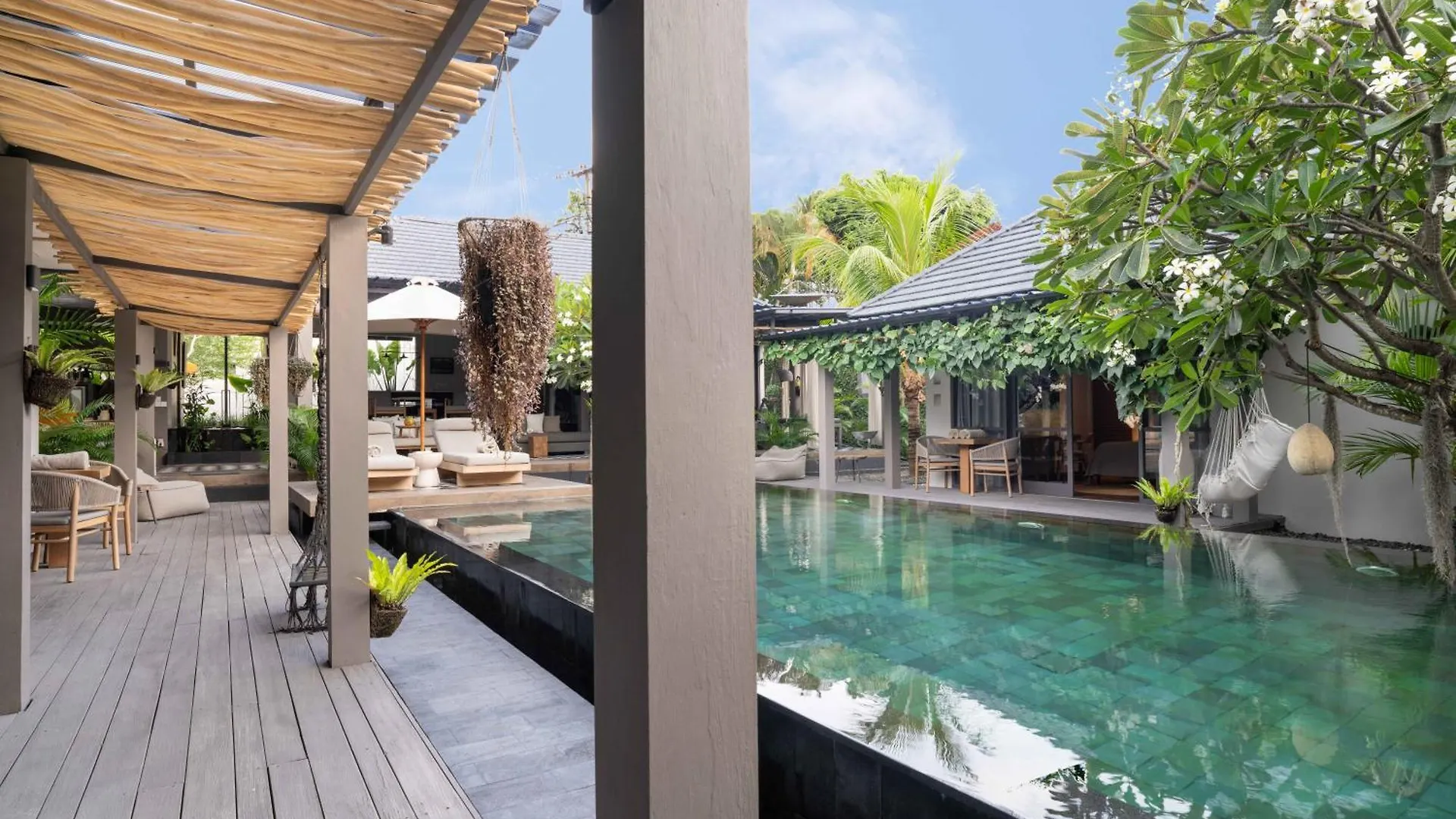 Sin Nombre Bali - Sauna, Ice Bath & Roof Terrace Canggu  Hotel