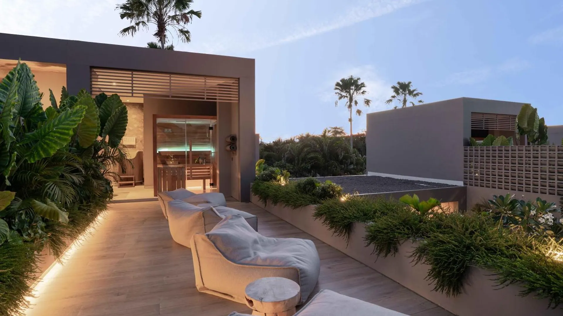 ホテル Sin Nombre Bali - Sauna, Ice Bath & Roof Terrace チャングー